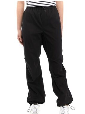 NWT!  Tinseltown Parachute Drawstring Joggers, size medium
